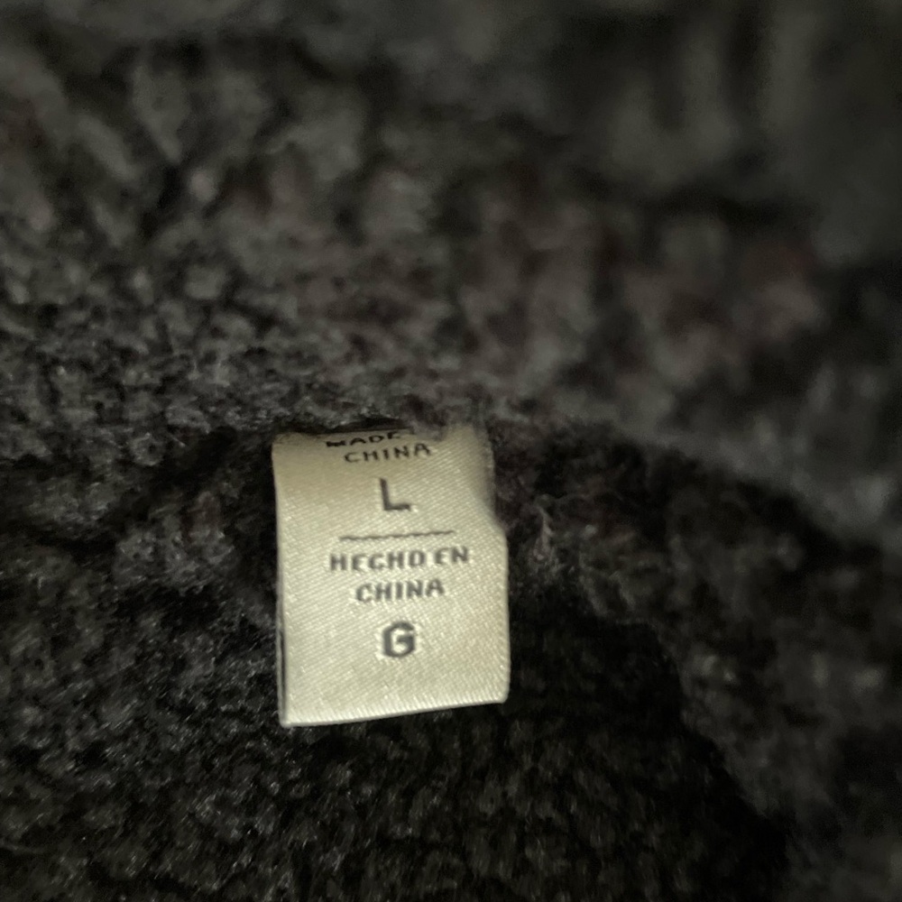 Levi’s Faux Leather Jacket - Picture 11 of 13